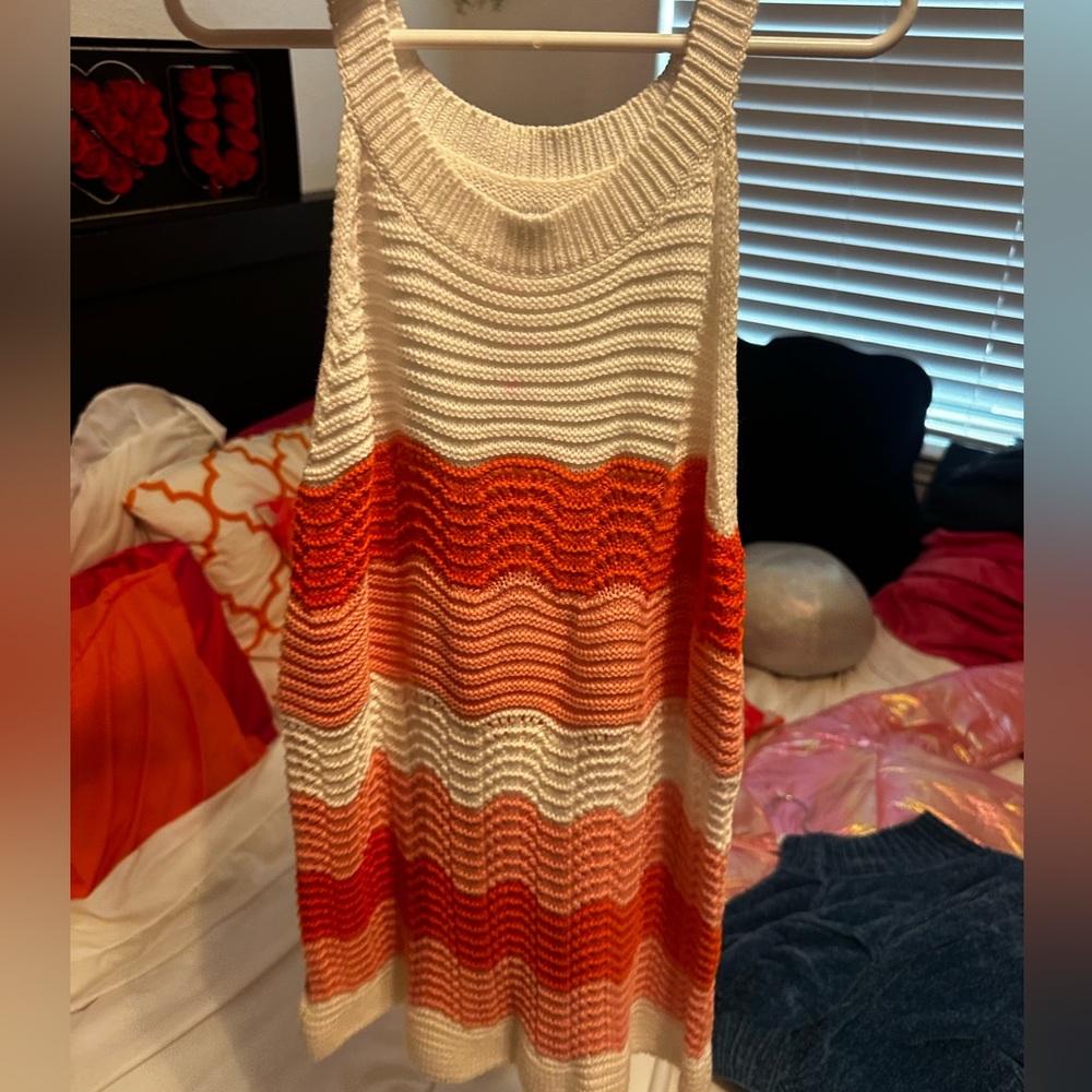 Multicolored tank